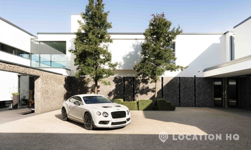 The Ultra Modern House with Pool