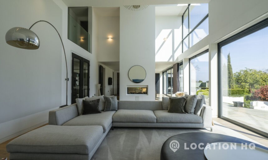 The Modernist Art Deco House image 3