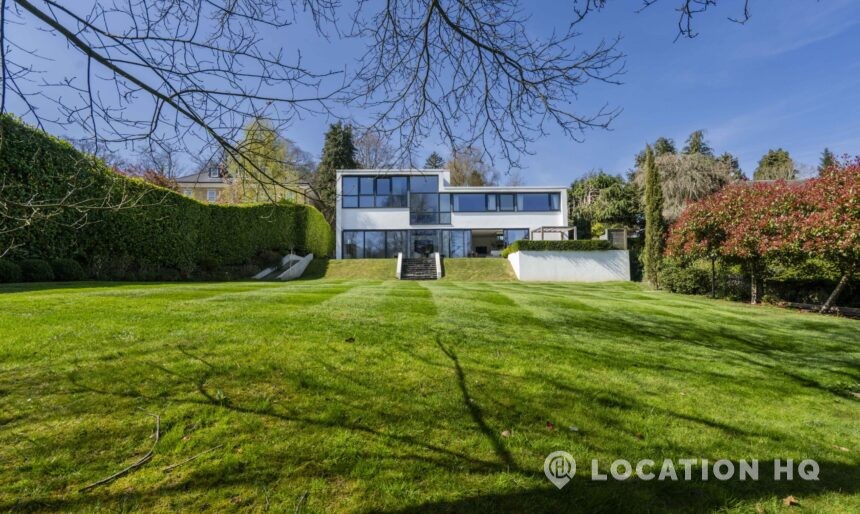 modernist modern house filming