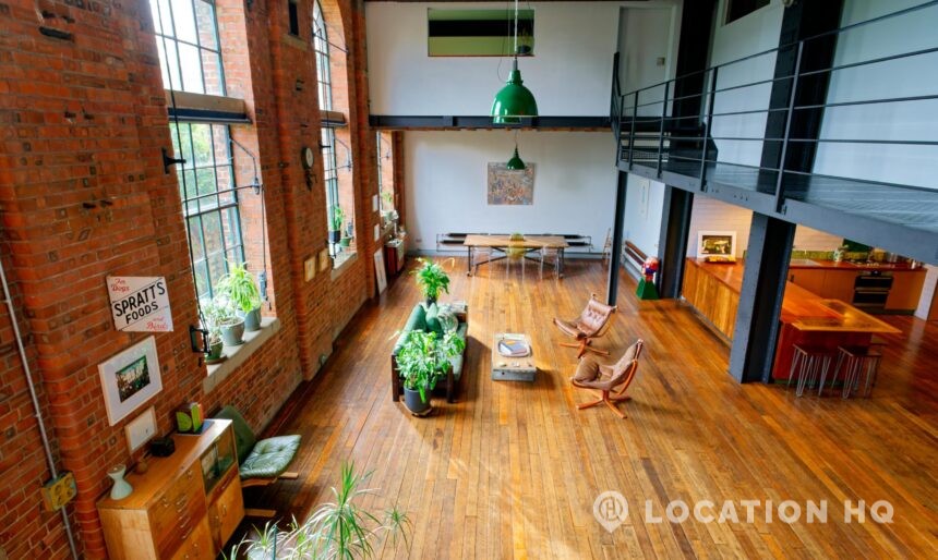 The Mezzanine Warehouse Apartment image 3