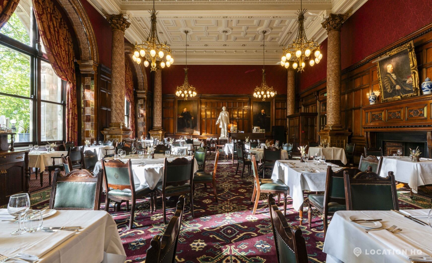 period Victorian wood panelled restaurant