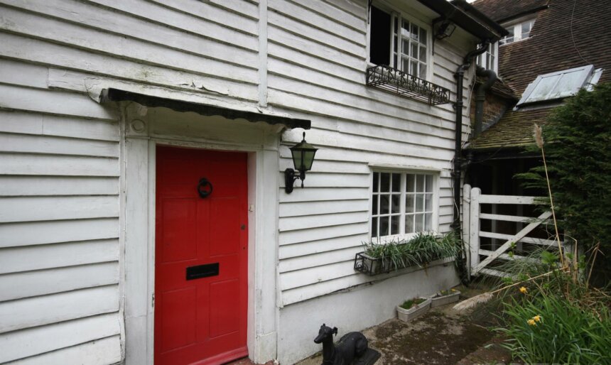 The London Cottage image 3