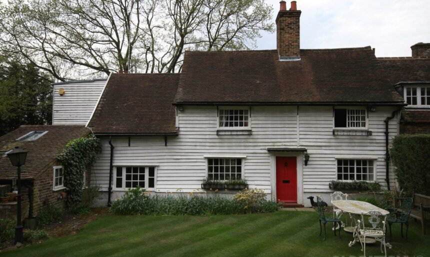 The London Cottage image 1