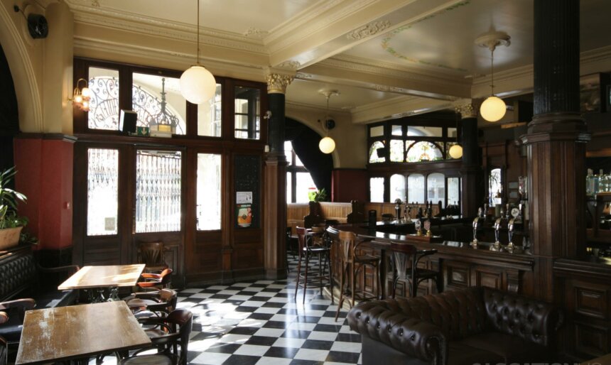 The Classic Victorian Railway Pub image 2