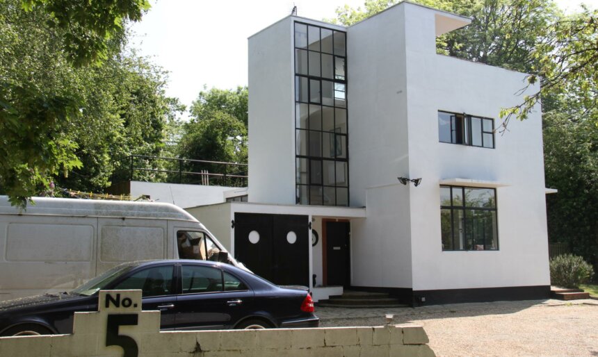 The Art Deco Home image 2