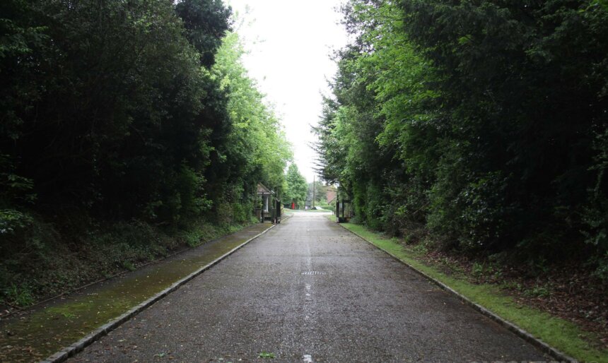 The Vacant Manor House image 2