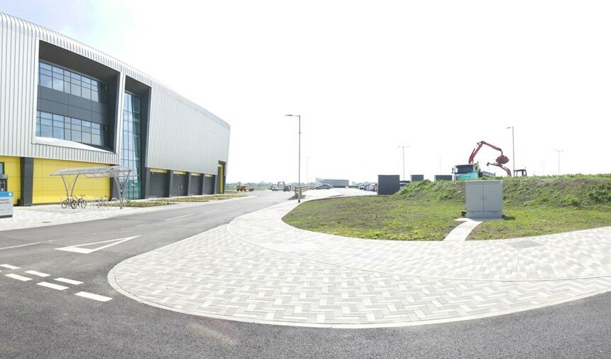 Private roadway controllable