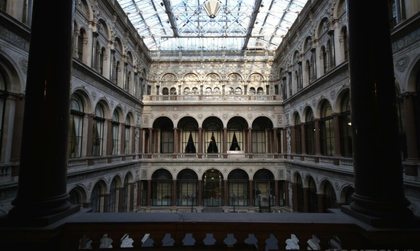 The Ottoman Courtyard image 1