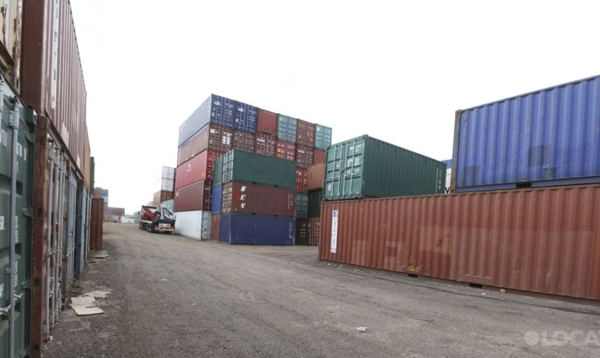container storage filming