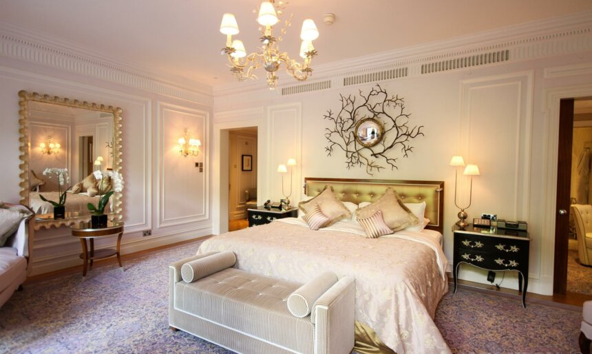 The Hyde Park Penthouse image 3