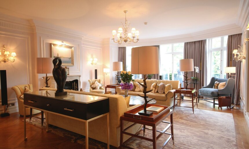 The Hyde Park Penthouse image 1