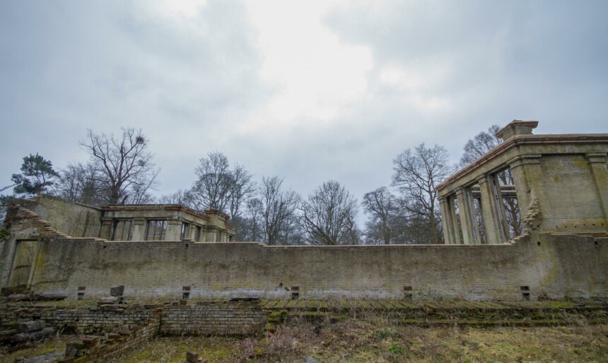 The Derelict Orangery image 2