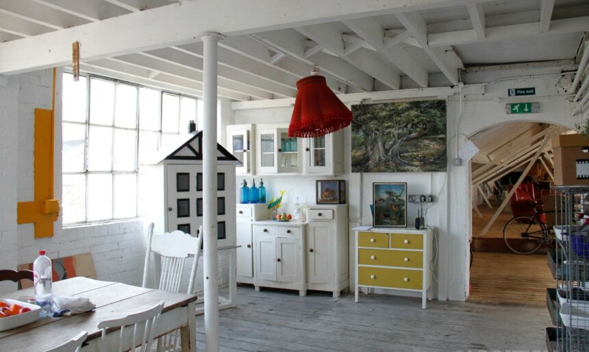 Photographic studio
