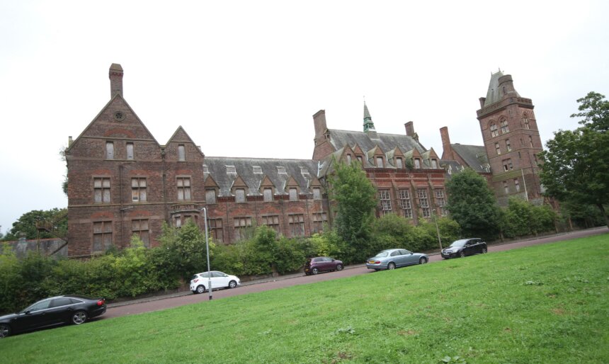 The Decaying Victorian Asylum image 1