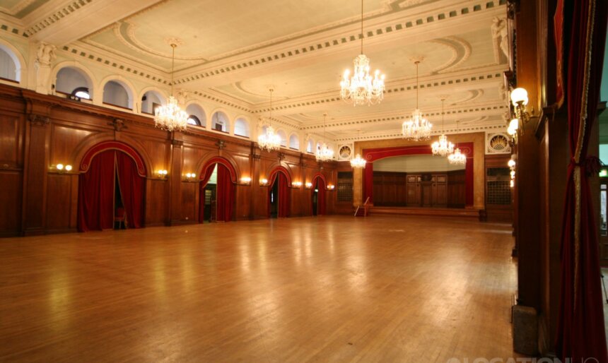 The Wood Panelled Ballroom image 2