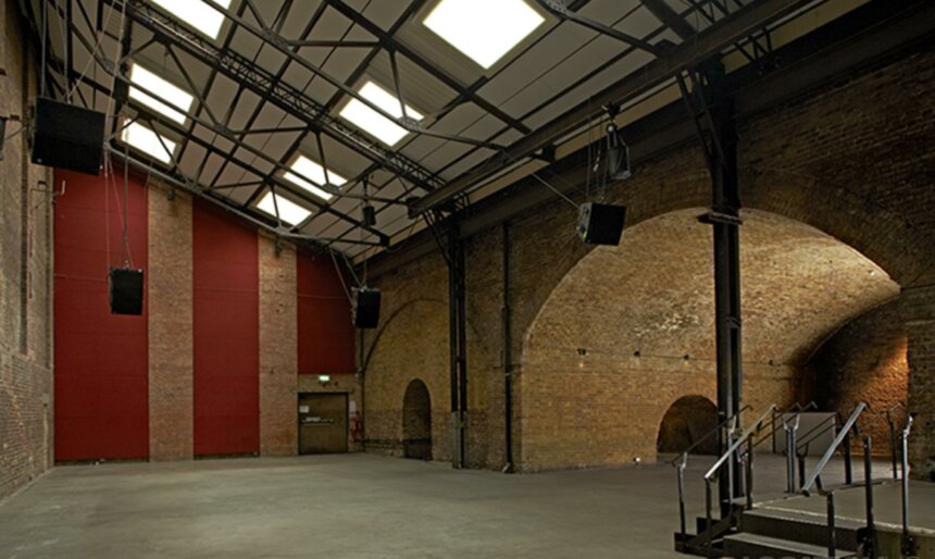 empty warehouse for events and filming image 2