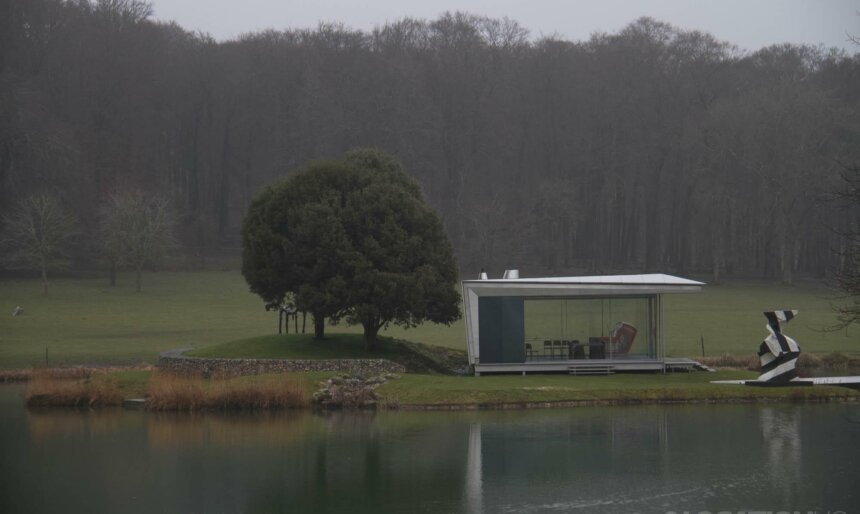 The Modern Lake House image 2