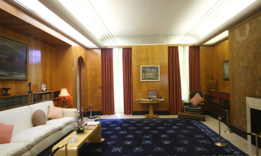 retro art deco lounge film location