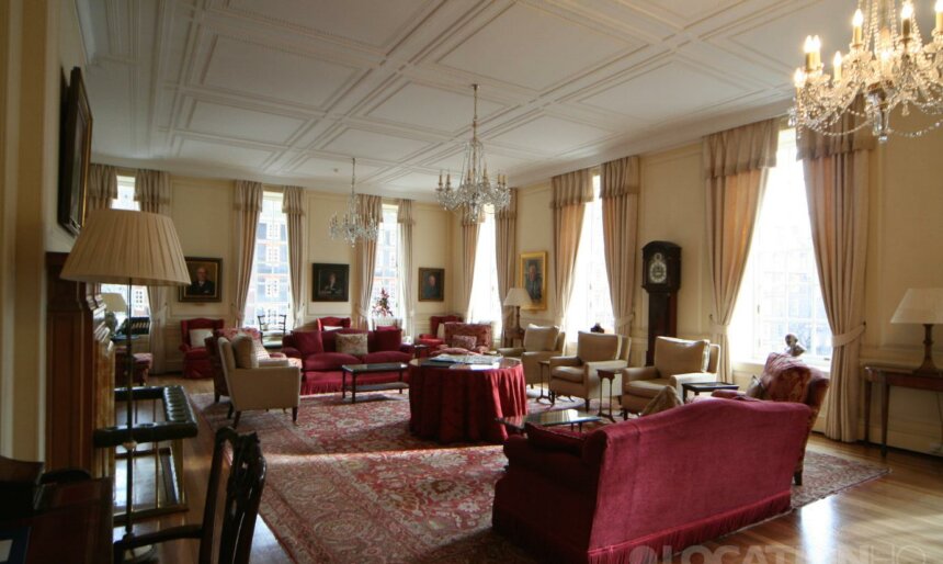 The Manor House London image 3