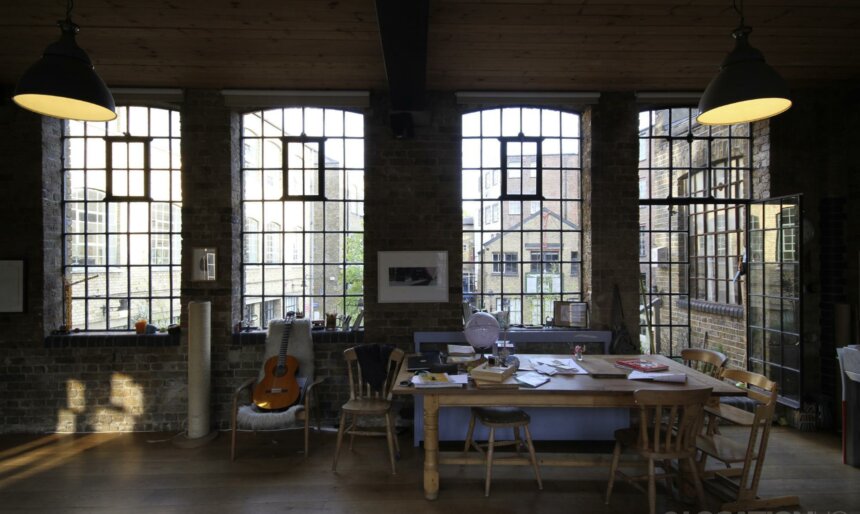 The Open Plan Warehouse Apartment image 3