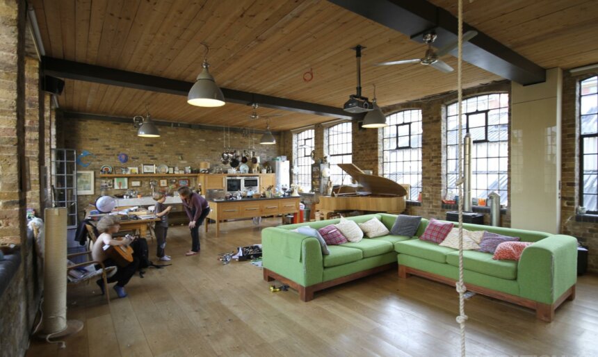 The Open Plan Warehouse Apartment image 1