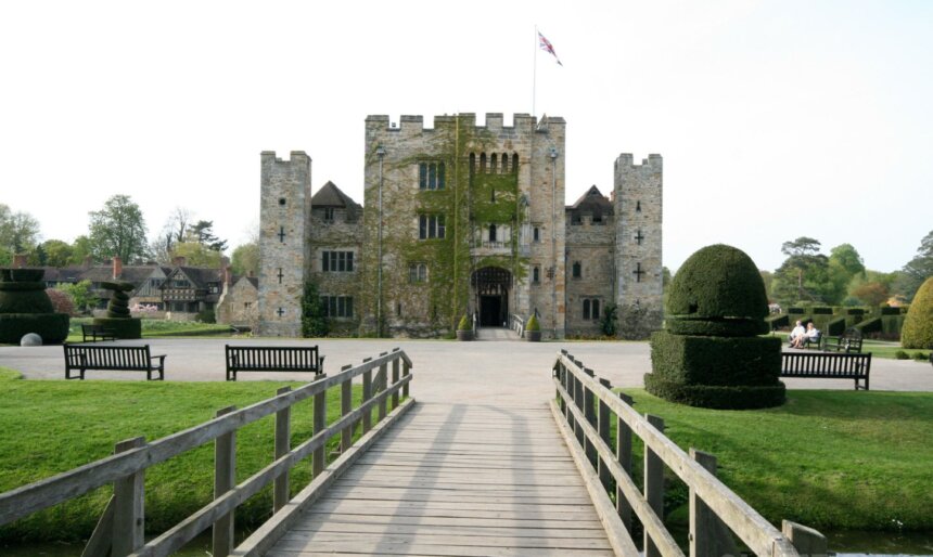 The Moated Castle image 1