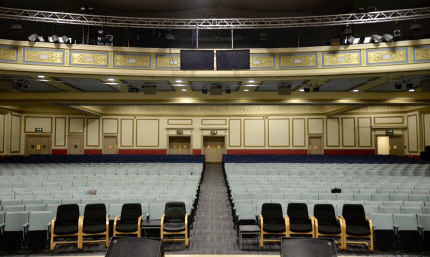 The Empty Theatre image 3