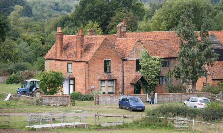 Farmhouse image 2