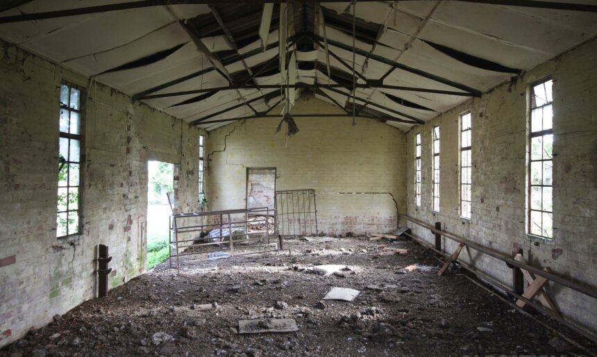 distressed huts decay filming