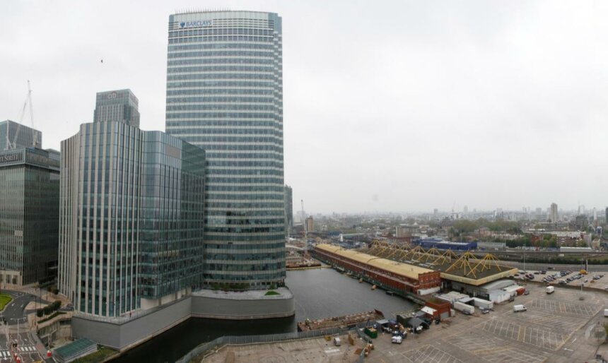 The Penthouse with Spiral Staircase, Roof Terrace & Canary Wharf views image 1