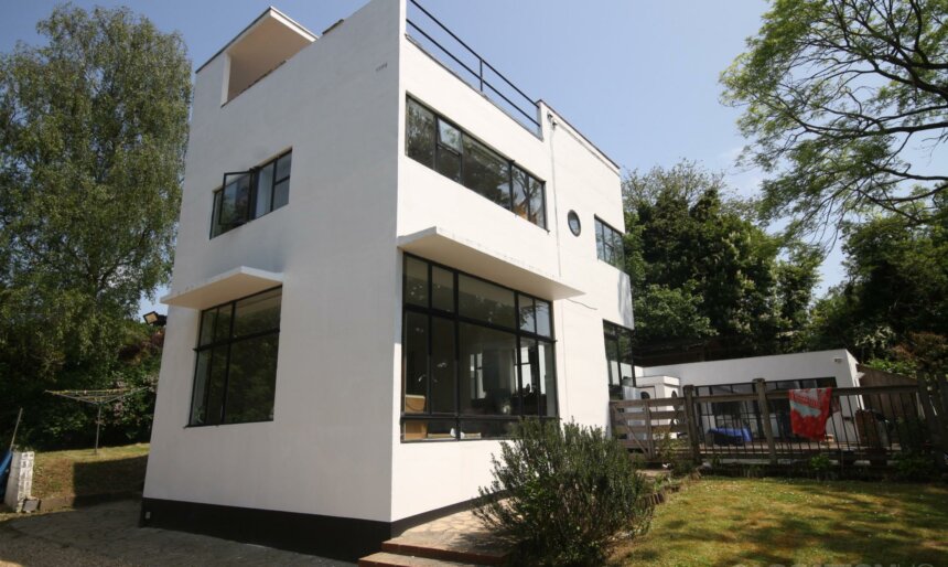 The Art Deco Home