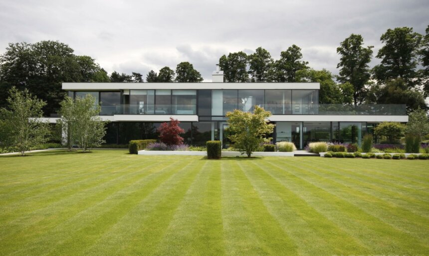 The Ultra Modern House with Pool