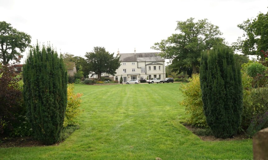 The Country House image 1