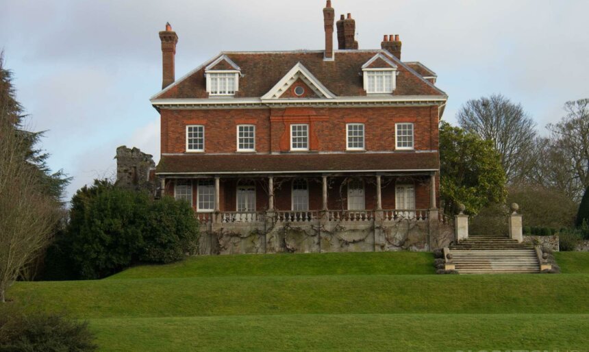 The Lakeside Georgian Country House