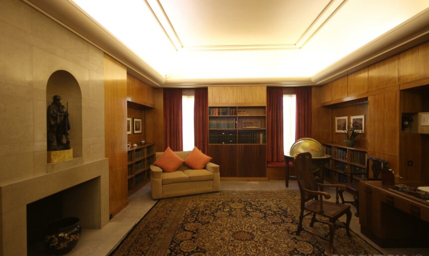 The Grand Retro House