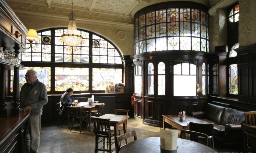 The Classic Victorian Pub