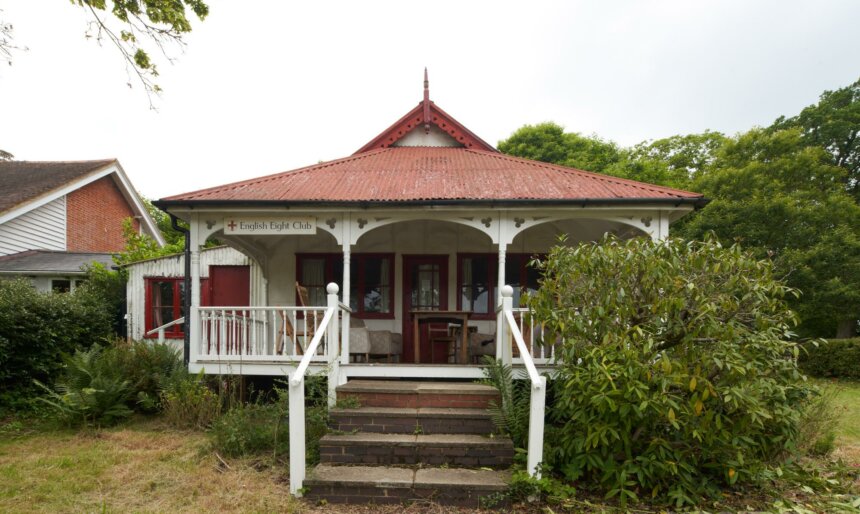 The Colonial Victorian Lodge Bungalow