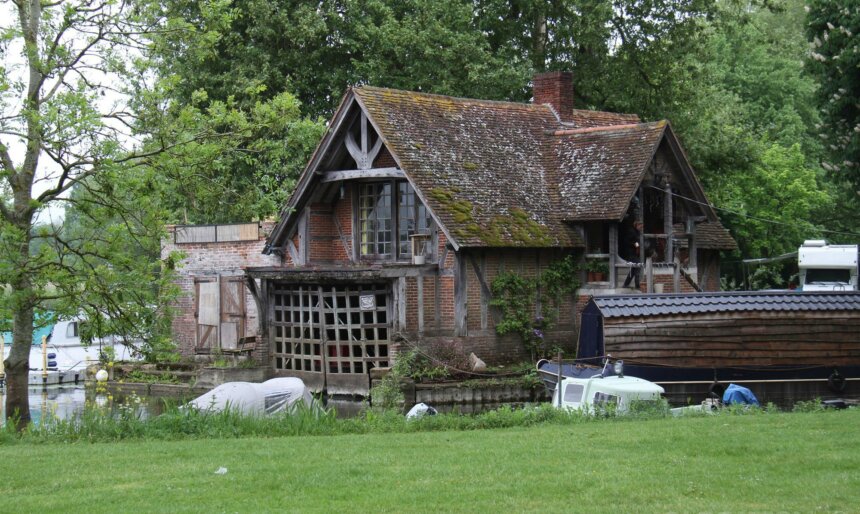 The Victorian Boathouse and Dock