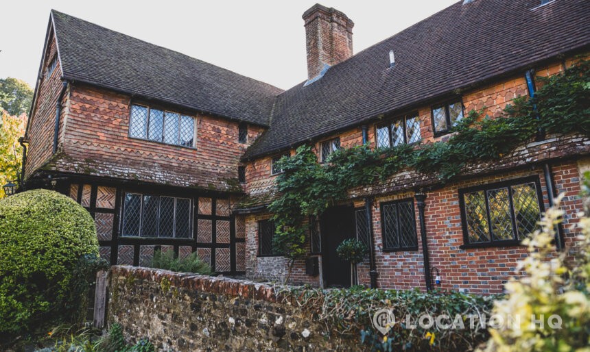 The Tudor Cottage image 2