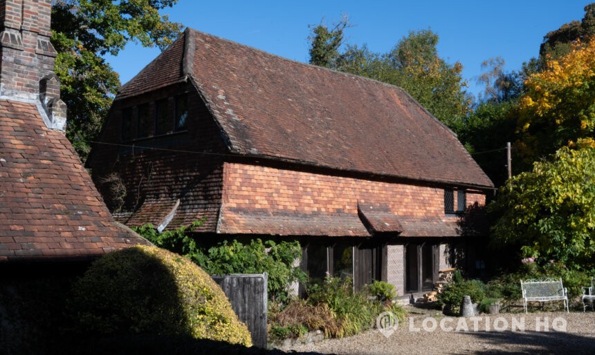 The Tudor Cottage image 3