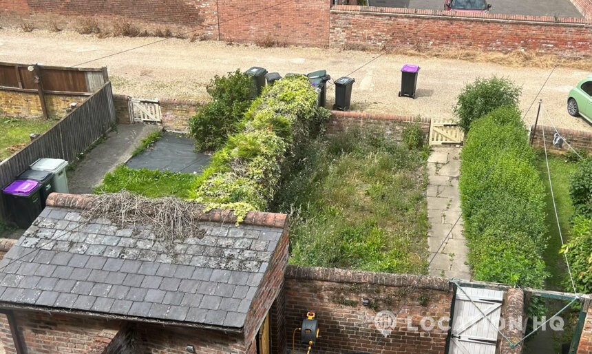 Courtyard, alleyways