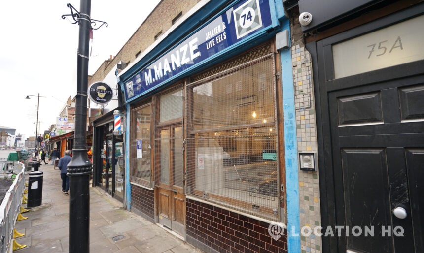 Period London Pie And Mash Shop image 2