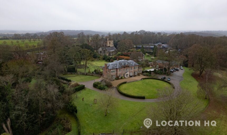 Grand House with extensive grounds