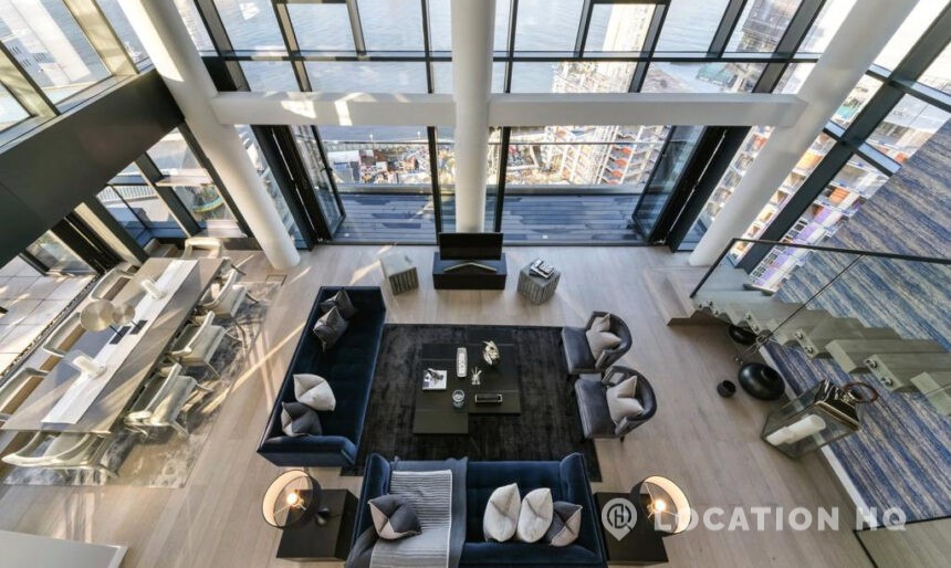 Stunning London Duplex Penthouse With City Skyline image 3