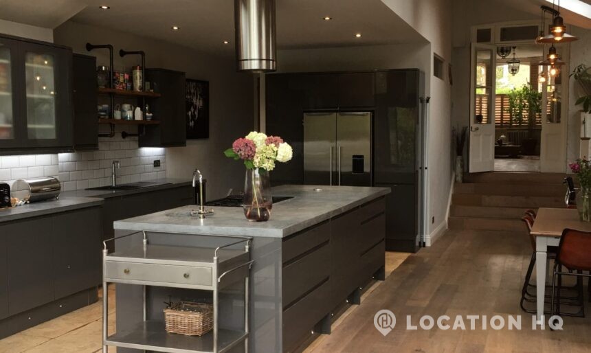 Industrial Domestic Style Kitchen image 3