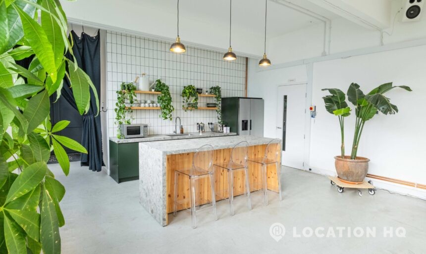 warehouse apartment kitchen