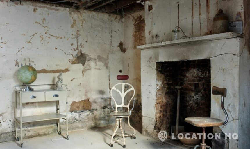 House decay film location