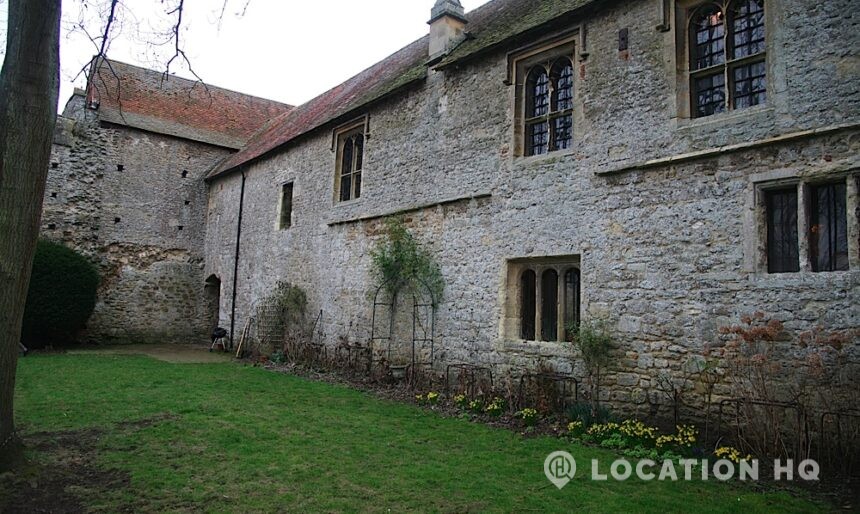 Stoen country house near London