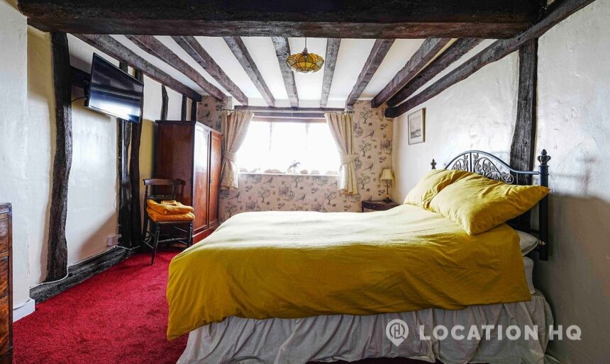 traditional Bedroom