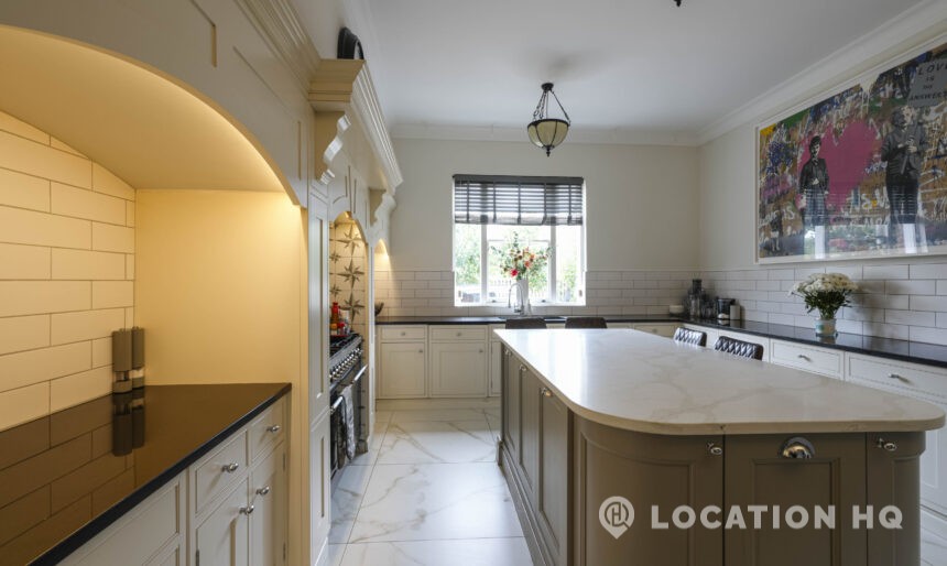 kitchen and kitchen island ilm location